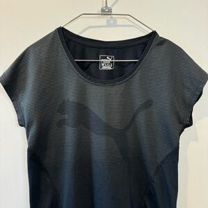 Puma Dolman Sleeve T-Shirt Top / Black / Small